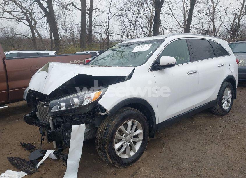 Photo 6 of 2016 Kia Sorento 2.4L LX (VIN 5XYPG4A33GG036957)