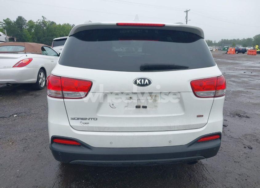 Photo 16 of 2016 Kia Sorento 2.4L LX (VIN 5XYPG4A33GG053905)