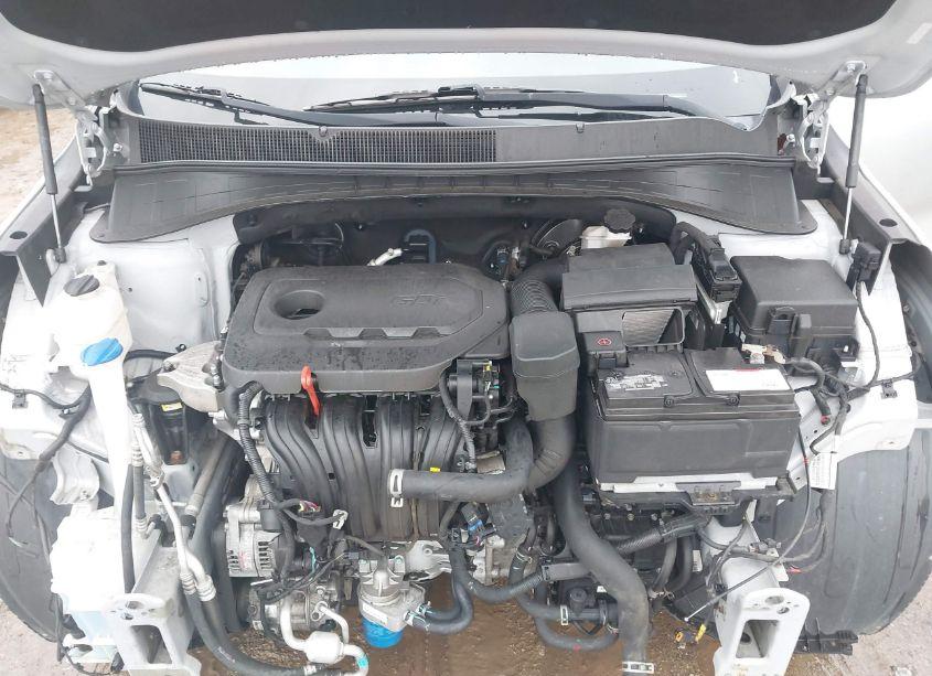 Photo 10 of 2016 Kia Sorento 2.4L LX (VIN 5XYPG4A33GG097855)