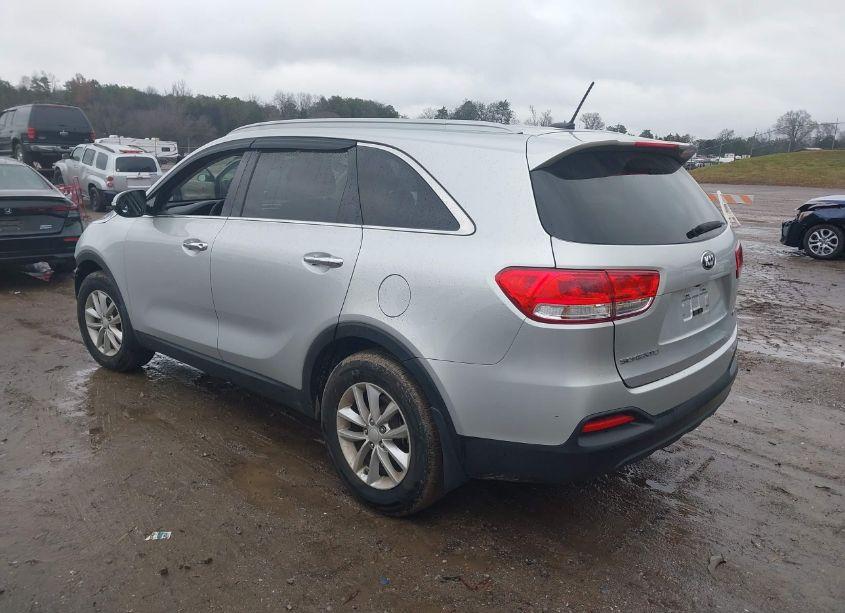 Photo 3 of 2016 Kia Sorento 2.4L LX (VIN 5XYPG4A33GG097855)