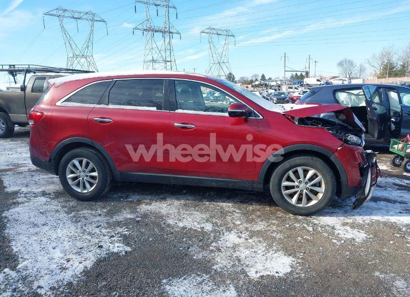 2016 Kia Sorento 2.4L LX (VIN 5XYPG4A33GG098472) main photo
