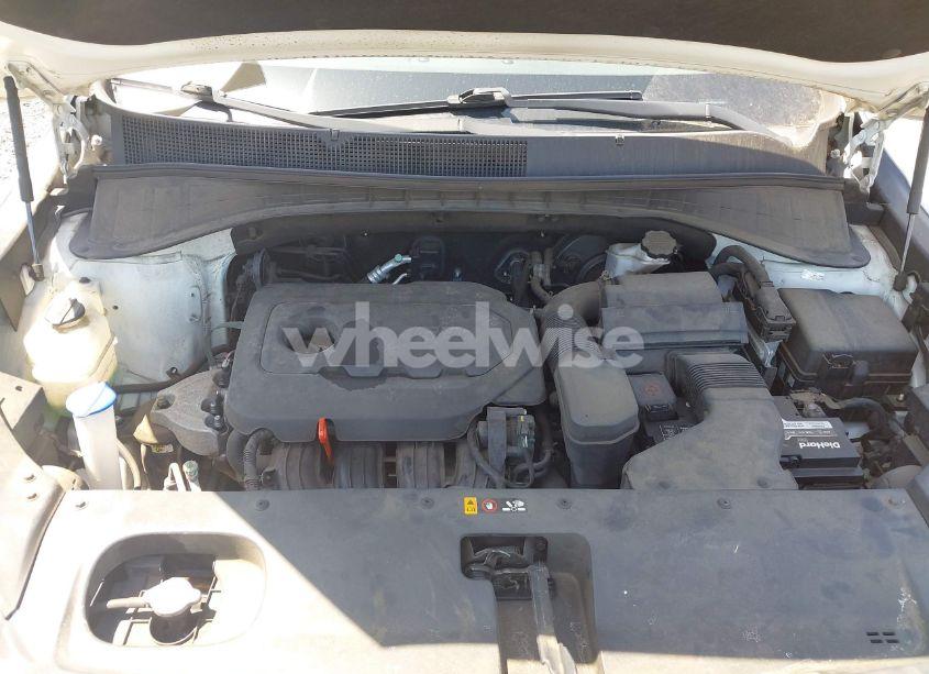 Photo 10 of 2016 Kia Sorento 2.4L LX (VIN 5XYPG4A33GG114993)