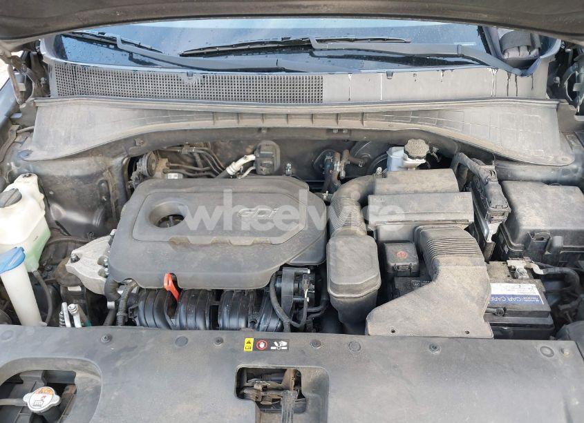 Photo 10 of 2016 Kia Sorento 2.4L L (VIN 5XYPG4A33GG115819)
