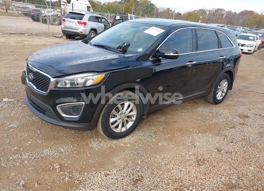 Photo 2 of 2016 Kia Sorento 2.4L L (VIN 5XYPG4A33GG115819)