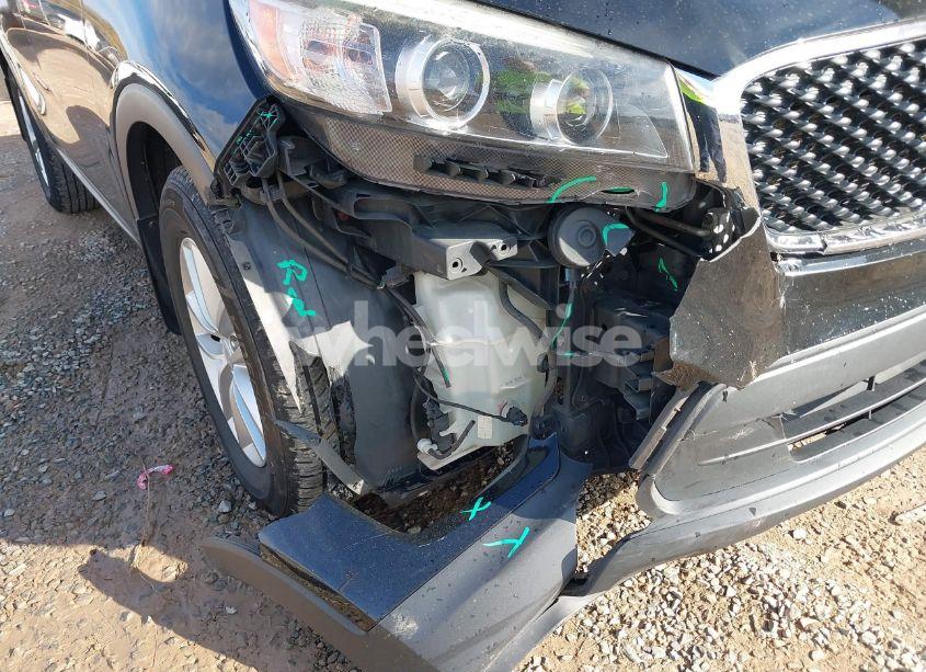 Photo 6 of 2016 Kia Sorento 2.4L L (VIN 5XYPG4A33GG115819)