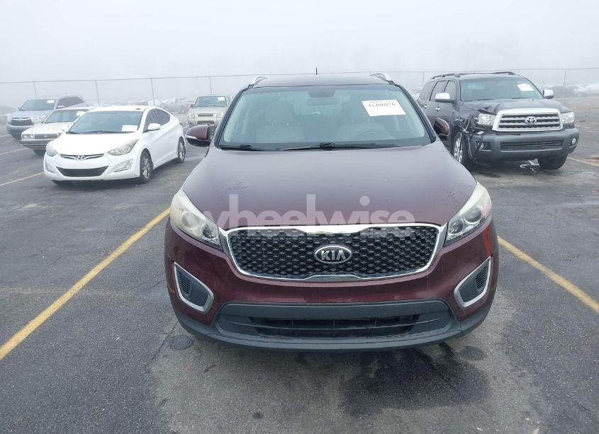 Photo 12 of 2016 Kia Sorento 2.4L LX (VIN 5XYPG4A33GG129218)
