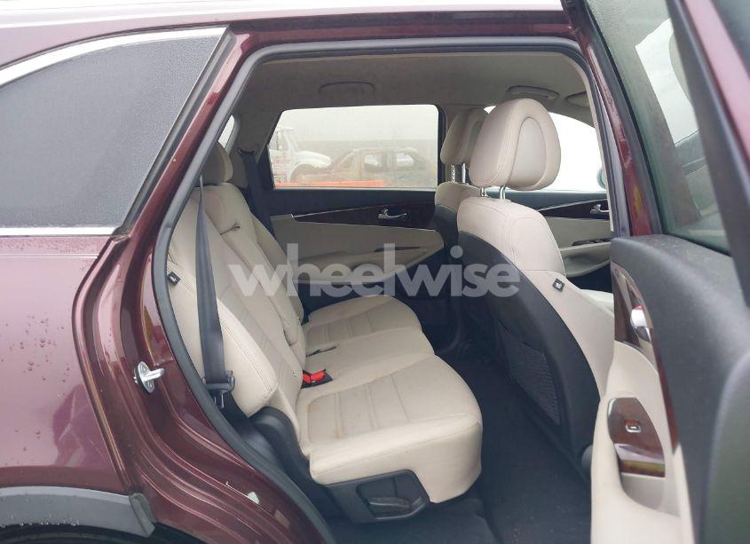 Photo 8 of 2016 Kia Sorento 2.4L LX (VIN 5XYPG4A33GG129218)