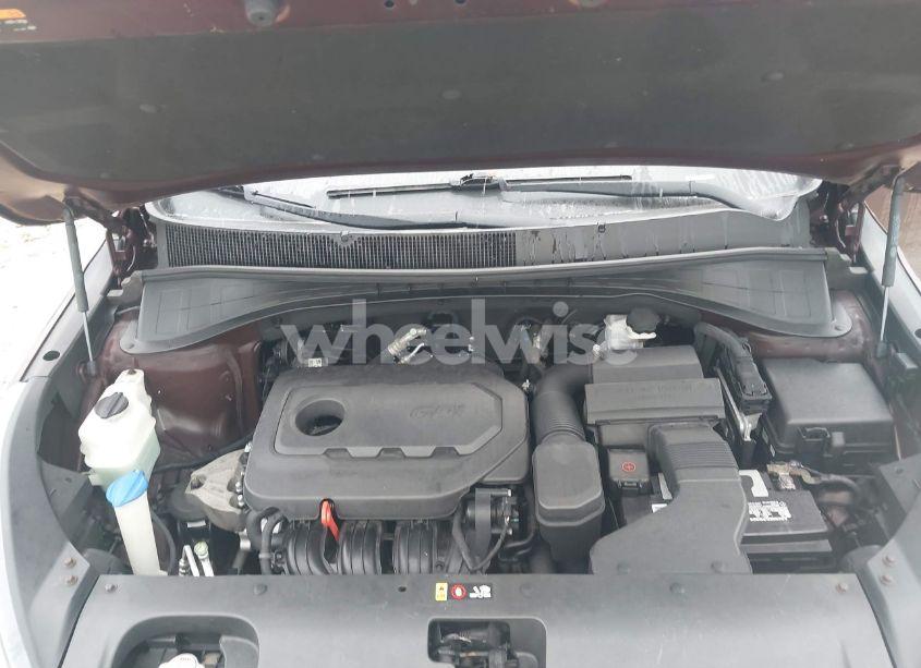 Photo 10 of 2016 Kia Sorento 2.4L LX (VIN 5XYPG4A33GG137898)