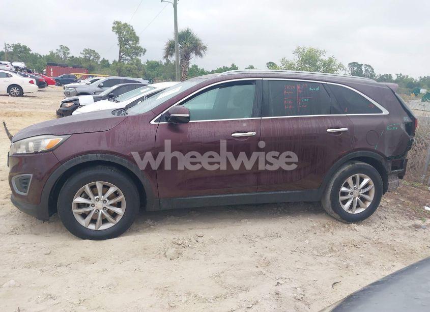 Photo 15 of 2016 Kia Sorento 2.4L LX (VIN 5XYPG4A33GG137898)