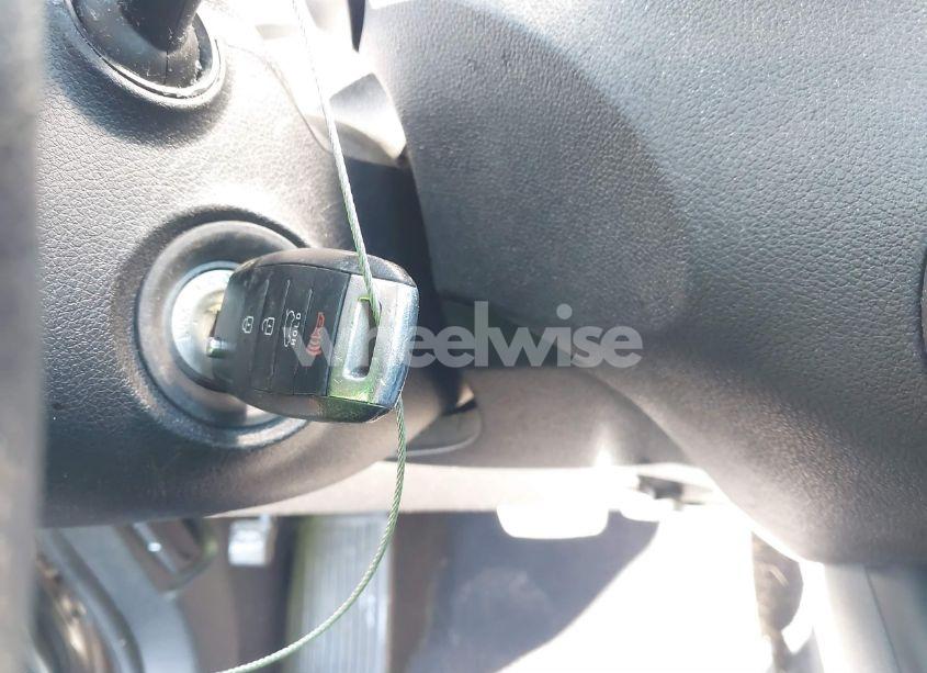 Photo 11 of 2016 Kia Sorento 2.4L L (VIN 5XYPG4A33GG149310)