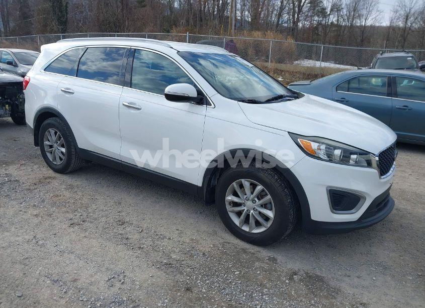 2016 Kia Sorento 2.4L LX (VIN 5XYPG4A33GG172991) main photo