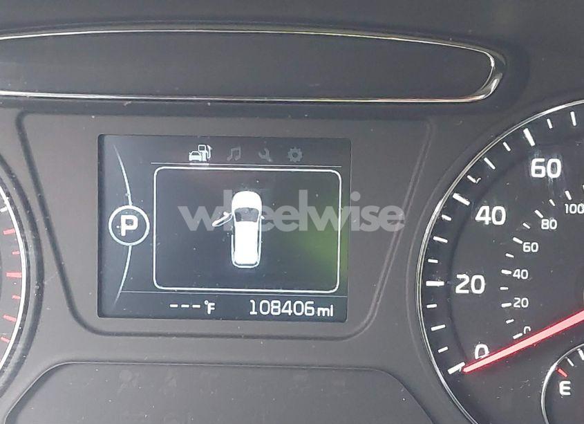 Photo 16 of 2016 Kia Sorento 2.4L LX (VIN 5XYPG4A33GG172991)