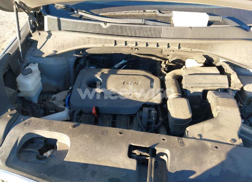 Photo 10 of 2016 Kia Sorento 2.4L LX (VIN 5XYPG4A33GG173042)