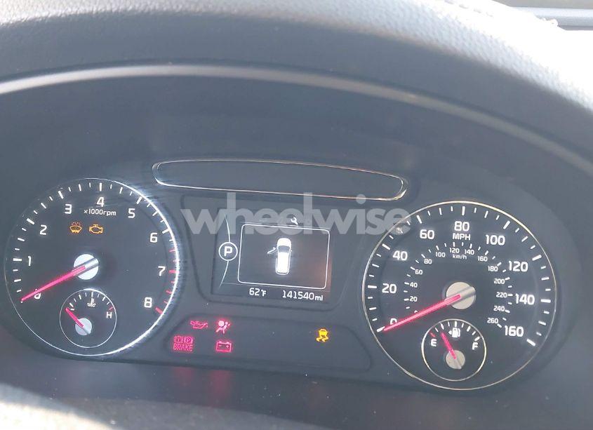 Photo 15 of 2016 Kia Sorento 2.4L LX (VIN 5XYPG4A33GG173042)