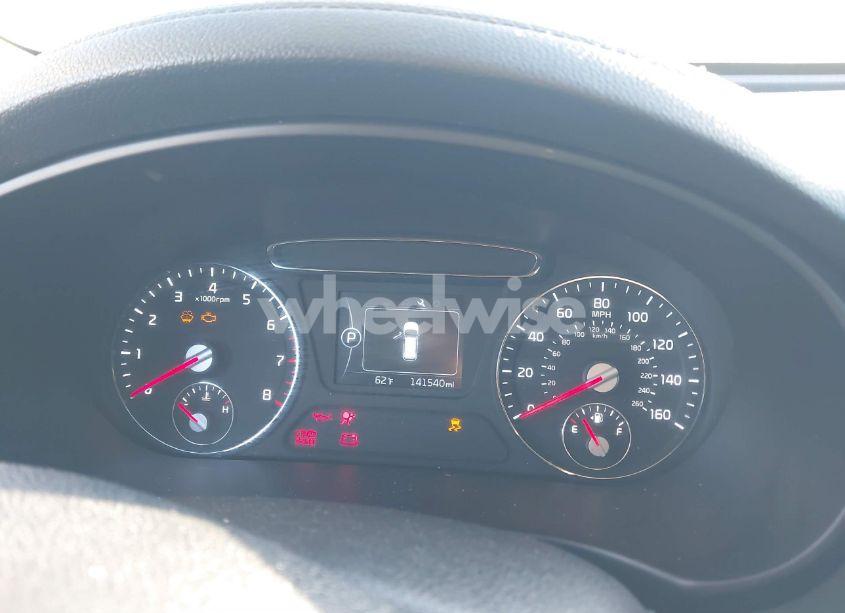 Photo 7 of 2016 Kia Sorento 2.4L LX (VIN 5XYPG4A33GG173042)