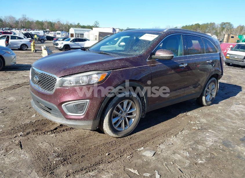 Photo 2 of 2016 Kia Sorento 2.4L LX (VIN 5XYPG4A33GG184946)