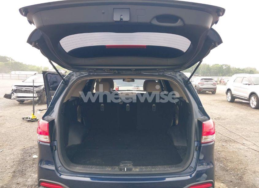 Photo 17 of 2017 Kia Sorento 2.4L LX (VIN 5XYPG4A33HG205652)