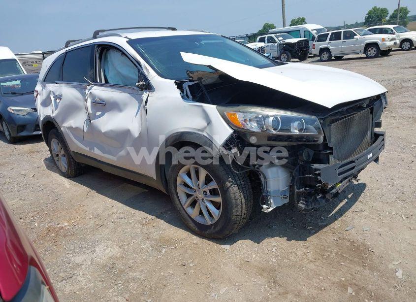 2017 Kia Sorento 2.4L LX (VIN 5XYPG4A33HG212651) main photo