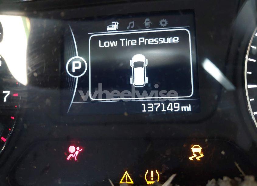 Photo 15 of 2017 Kia Sorento 2.4L LX (VIN 5XYPG4A33HG212651)