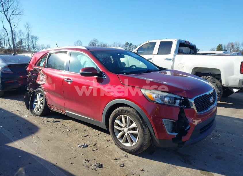 2017 Kia Sorento 2.4L LX (VIN 5XYPG4A33HG214030) main photo