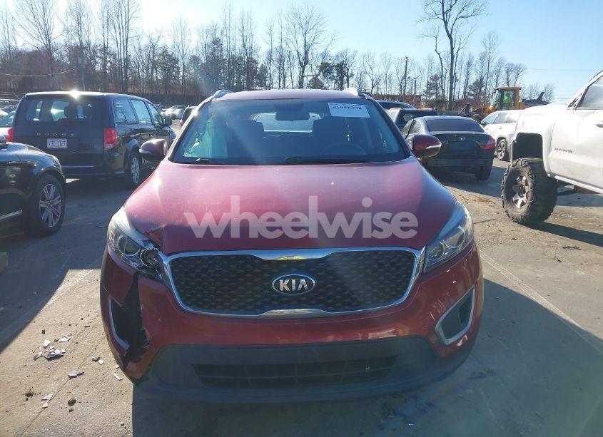Photo 12 of 2017 Kia Sorento 2.4L LX (VIN 5XYPG4A33HG214030)