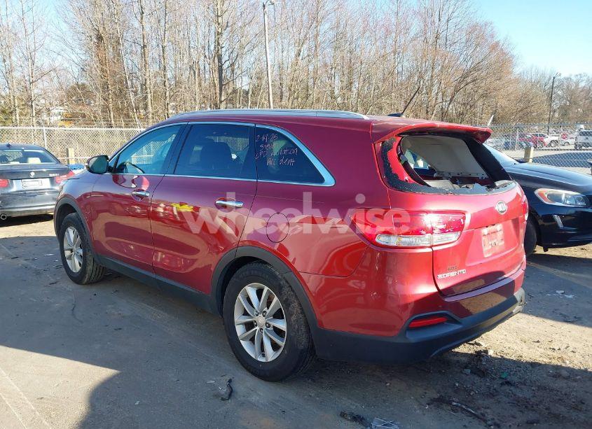 Photo 3 of 2017 Kia Sorento 2.4L LX (VIN 5XYPG4A33HG214030)