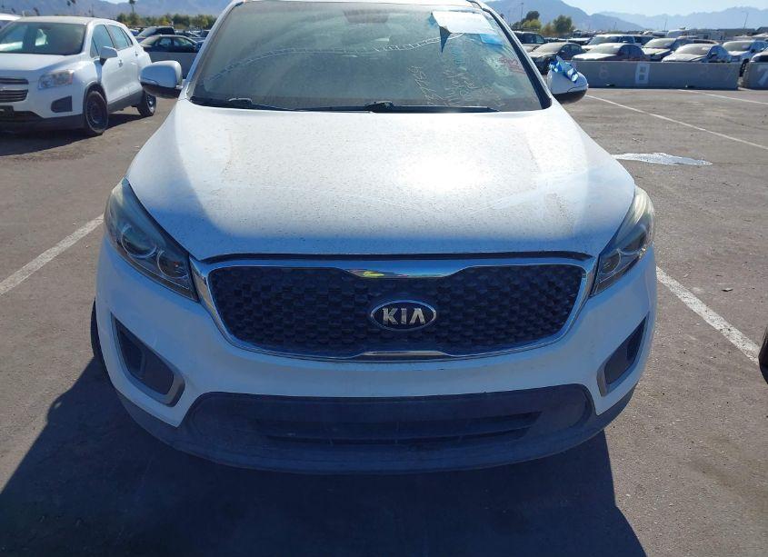 Photo 12 of 2017 Kia Sorento 2.4L LX (VIN 5XYPG4A33HG237789)