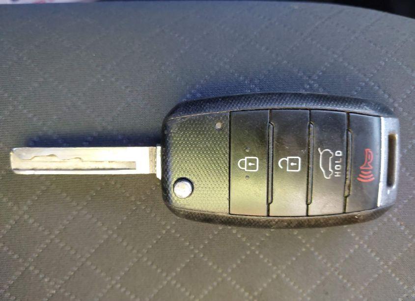 Photo 11 of 2017 Kia Sorento 2.4L LX (VIN 5XYPG4A33HG238649)