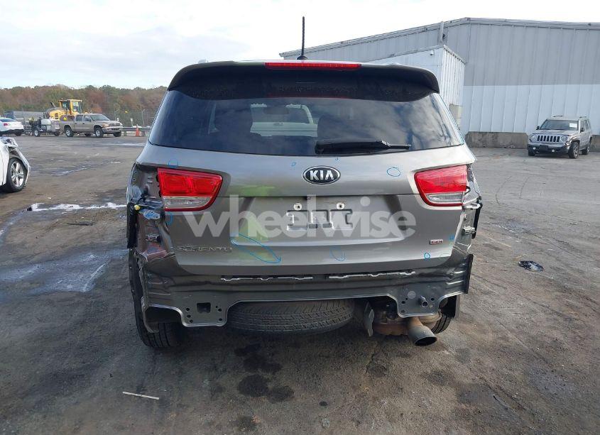 Photo 17 of 2017 Kia Sorento 2.4L LX (VIN 5XYPG4A33HG265382)