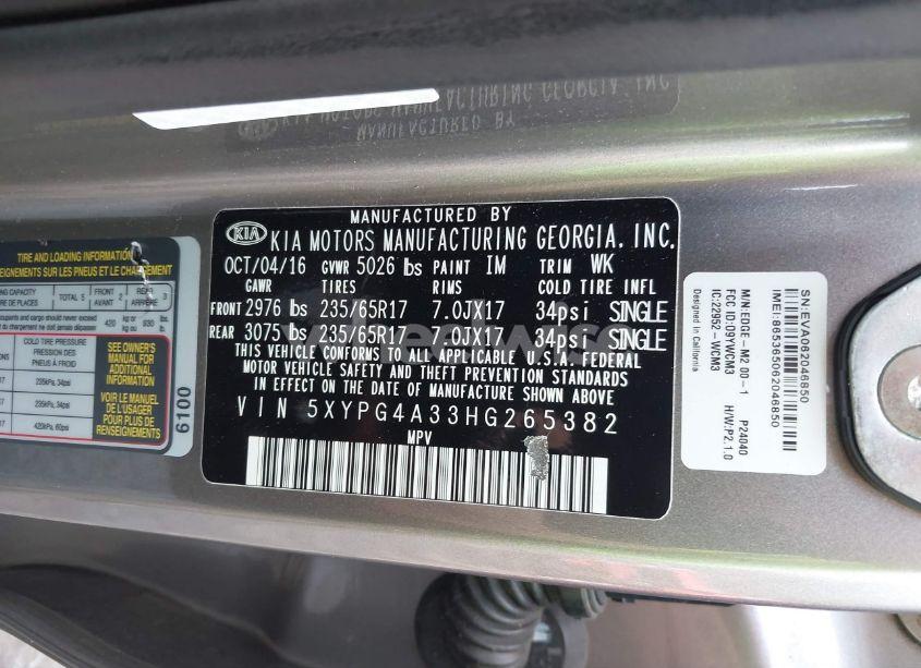Photo 9 of 2017 Kia Sorento 2.4L LX (VIN 5XYPG4A33HG265382)