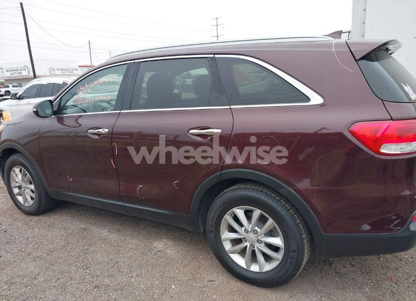 Photo 15 of 2017 Kia Sorento 2.4L LX (VIN 5XYPG4A33HG267827)