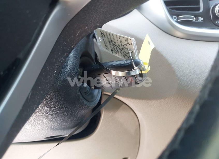 Photo 11 of 2017 Kia Sorento 2.4L LX (VIN 5XYPG4A33HG284949)