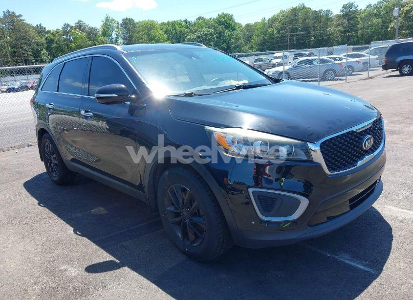 2017 Kia Sorento 2.4L LX (VIN 5XYPG4A33HG285423) main photo