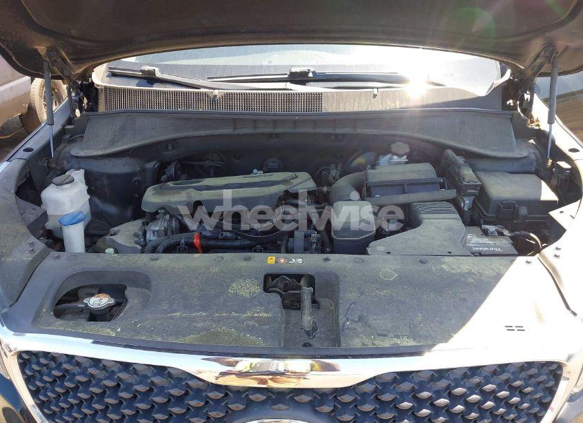 Photo 10 of 2017 Kia Sorento 2.4L LX (VIN 5XYPG4A33HG285423)