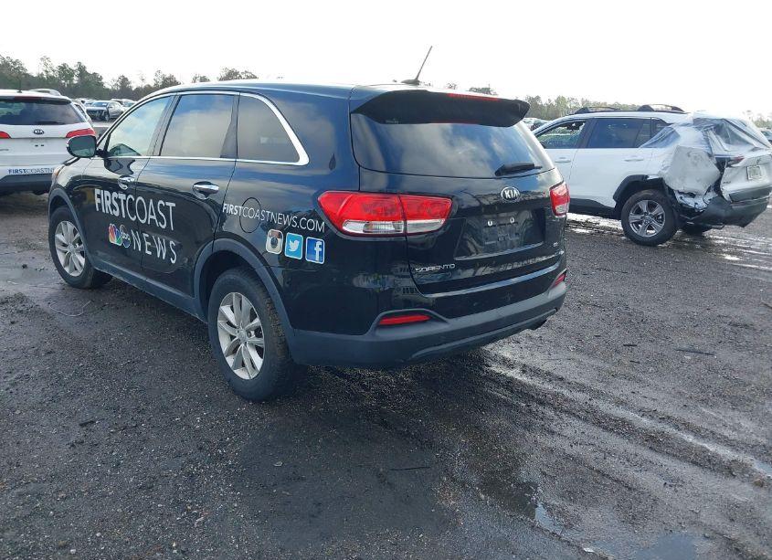 Photo 3 of 2017 Kia Sorento 2.4L L (VIN 5XYPG4A33HG286930)