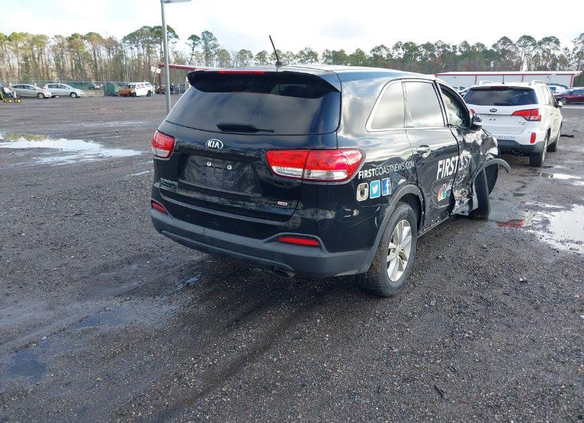 Photo 4 of 2017 Kia Sorento 2.4L L (VIN 5XYPG4A33HG286930)