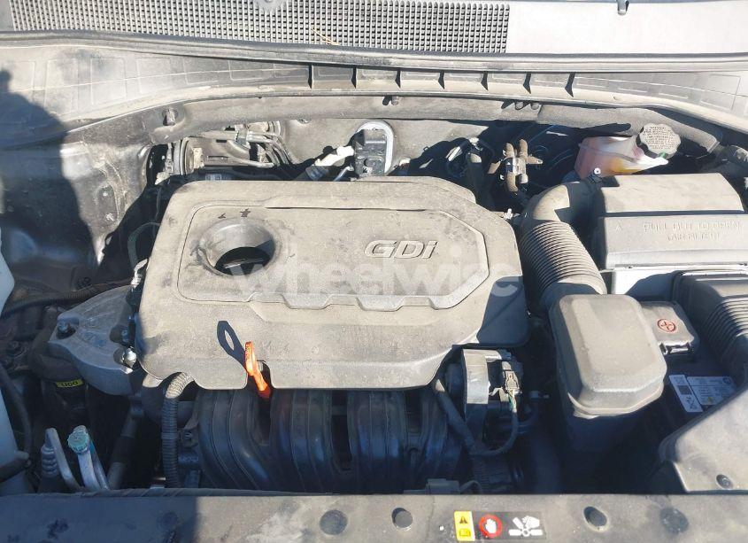 Photo 10 of 2018 Kia Sorento 2.4L LX (VIN 5XYPG4A33JG375385)