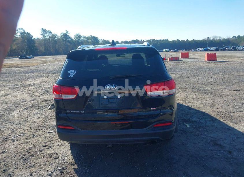 Photo 16 of 2018 Kia Sorento 2.4L LX (VIN 5XYPG4A33JG375385)