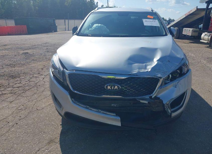 Photo 6 of 2018 Kia Sorento 2.4L LX (VIN 5XYPG4A33JG413858)