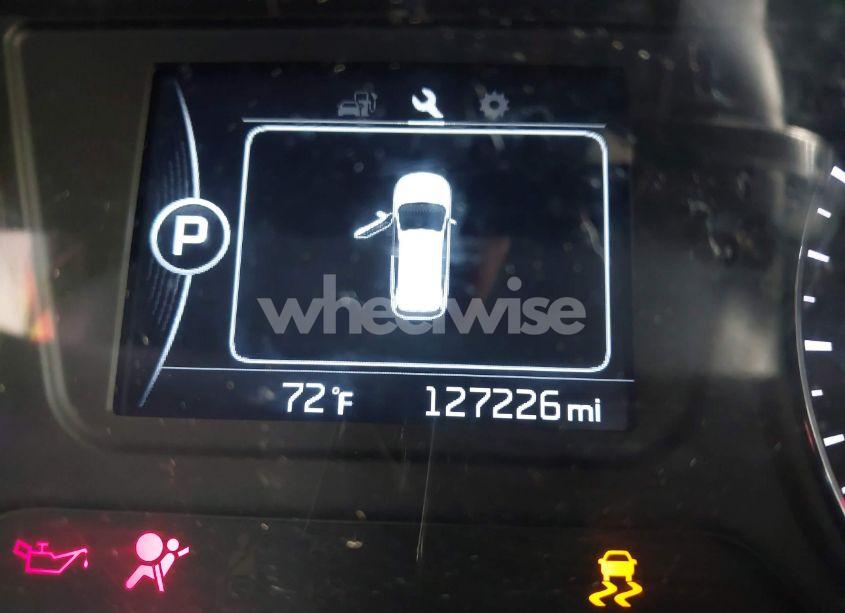 Photo 16 of 2018 Kia Sorento 2.4L L (VIN 5XYPG4A33JG431051)