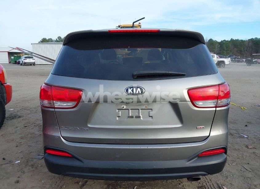 Photo 17 of 2018 Kia Sorento 2.4L L (VIN 5XYPG4A33JG431051)