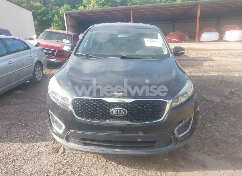 Photo 12 of 2018 Kia Sorento 2.4L L (VIN 5XYPG4A33JG431826)