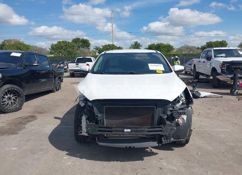 Photo 13 of 2019 Kia Sorento 2.4L LX (VIN 5XYPG4A33KG439104)