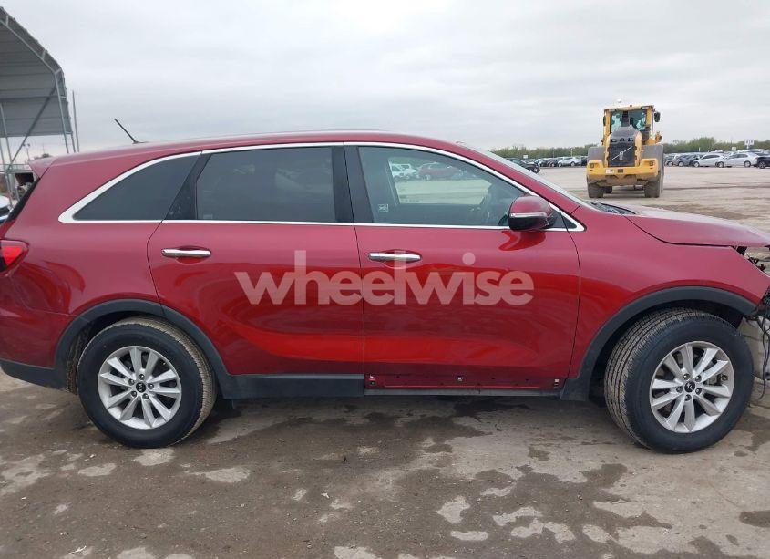 Photo 14 of 2019 Kia Sorento 2.4L LX (VIN 5XYPG4A33KG506042)