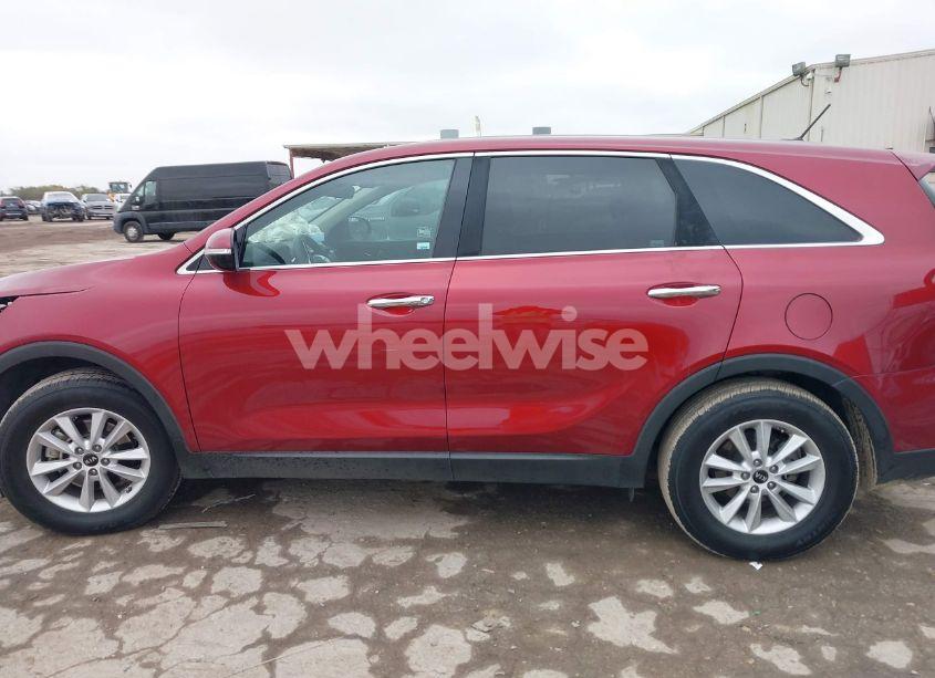 Photo 15 of 2019 Kia Sorento 2.4L LX (VIN 5XYPG4A33KG506042)