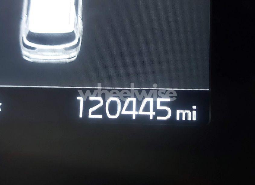 Photo 16 of 2019 Kia Sorento 2.4L LX (VIN 5XYPG4A33KG506042)