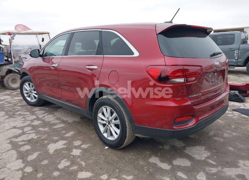 Photo 3 of 2019 Kia Sorento 2.4L LX (VIN 5XYPG4A33KG506042)