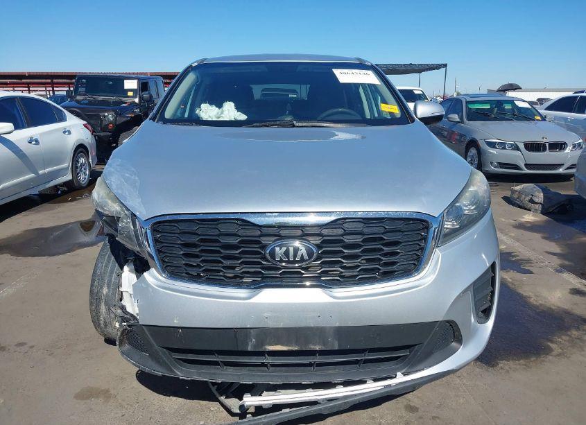 Photo 12 of 2019 Kia Sorento 2.4L LX (VIN 5XYPG4A33KG517302)