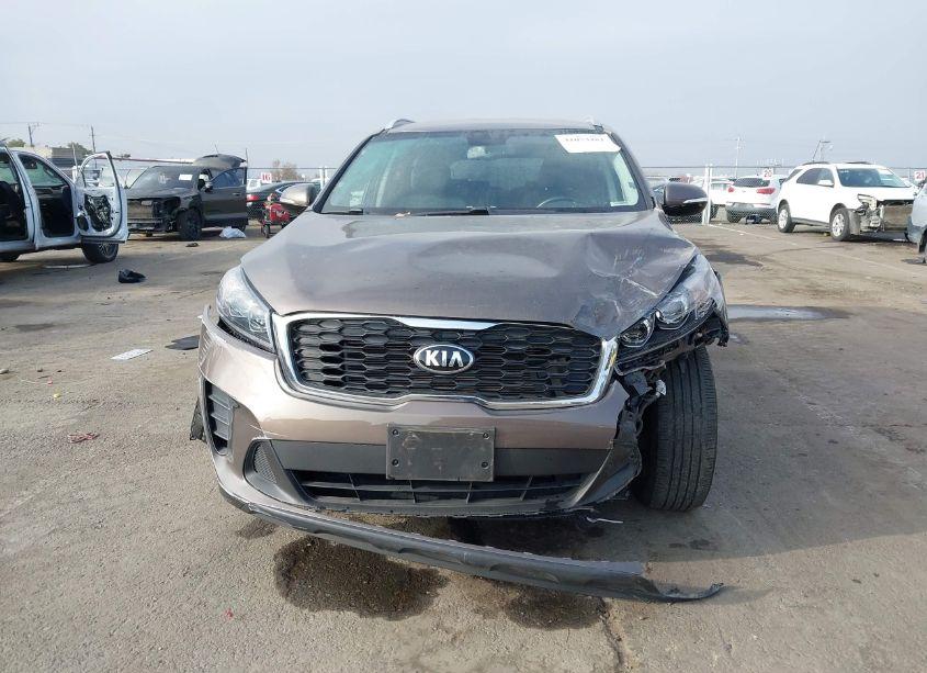 Photo 12 of 2019 Kia Sorento 2.4L LX (VIN 5XYPG4A33KG548128)
