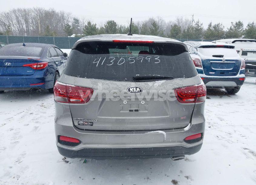 Photo 16 of 2019 Kia Sorento 2.4L LX (VIN 5XYPG4A33KG557329)